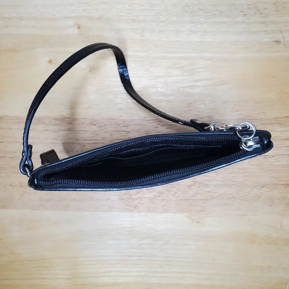 Authentic Coach Wristlet - Picture 12 of 13